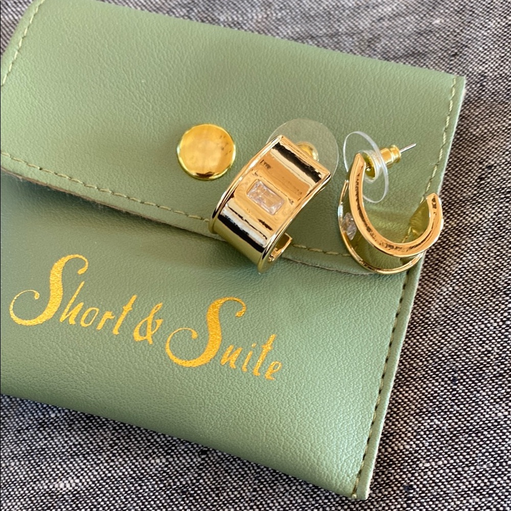 Short & Suite Gold Hoop Earrings